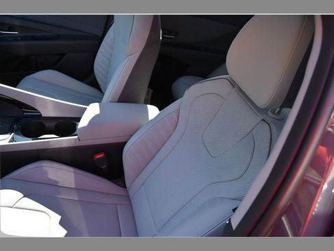 New 2026 Hyundai Elantra Limited FWD image 25