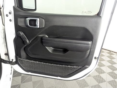 Used 2021 Jeep Gladiator Sport w/ Trailer Tow Package image 32