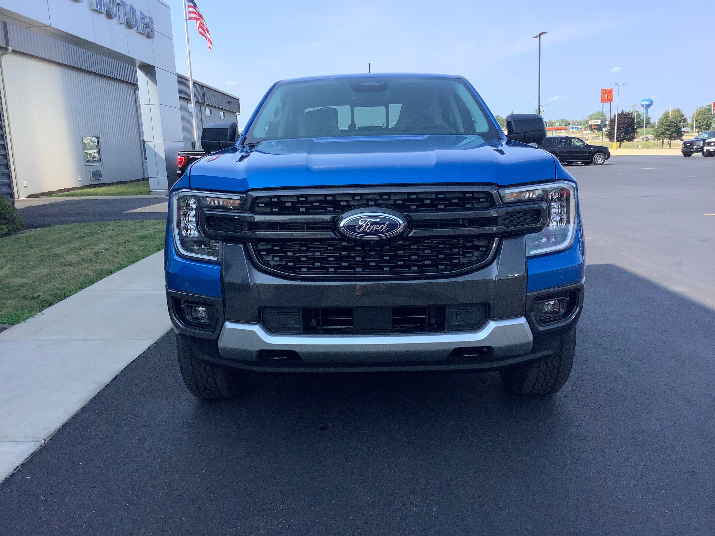 New 2026 Ford Ranger XLT w/ Technology Package AWD/4WD image 3