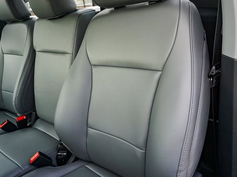 New 2024 Ford F250 XL w/ XL Chrome Package image 20