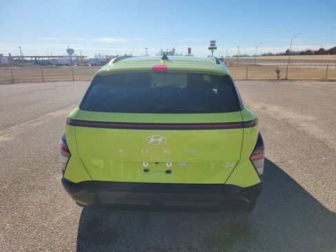 Used 2025 Hyundai Kona SEL image 22