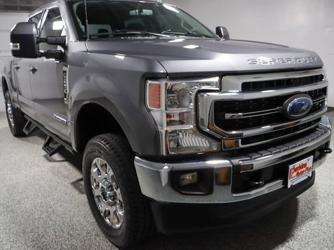Used 2021 Ford F250 Lariat w/ Lariat Value Package AWD/4WD image 5
