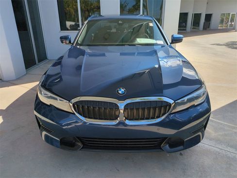 Used 2022 BMW 330i Sedan w/ Convenience Package image 3