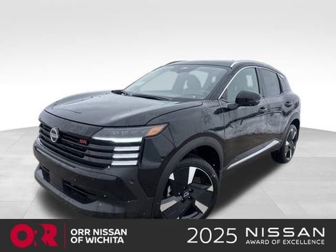 New 2026 Nissan Kicks SR FWD image 1