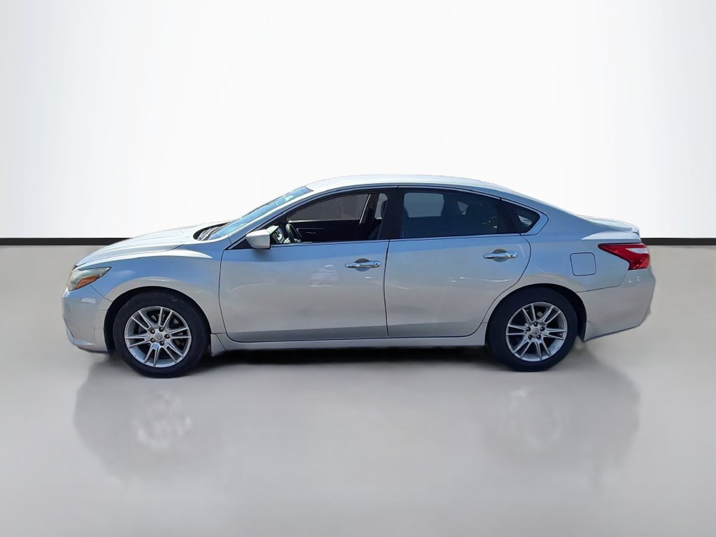 Used 2016 Nissan Altima 2.5 SR FWD image 8
