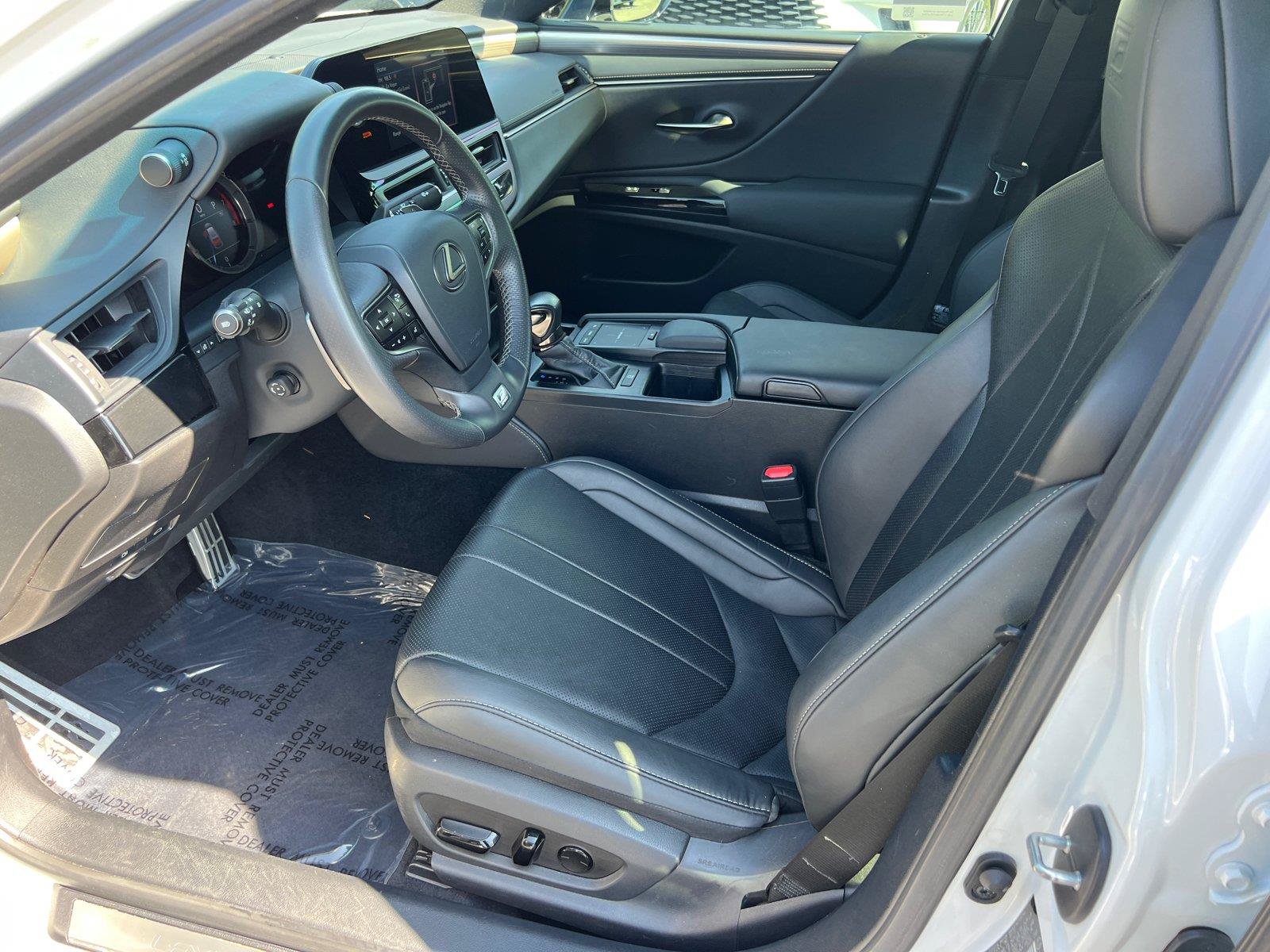 Certified 2022 Lexus ES 350 F Sport w/ Accessory Package FWD image 9