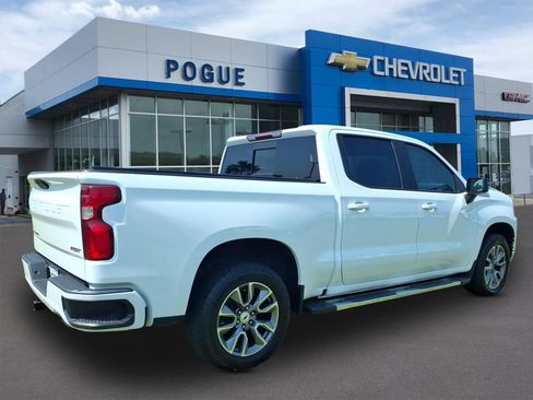 Used 2022 Chevrolet Silverado 1500 RST AWD/4WD image 2