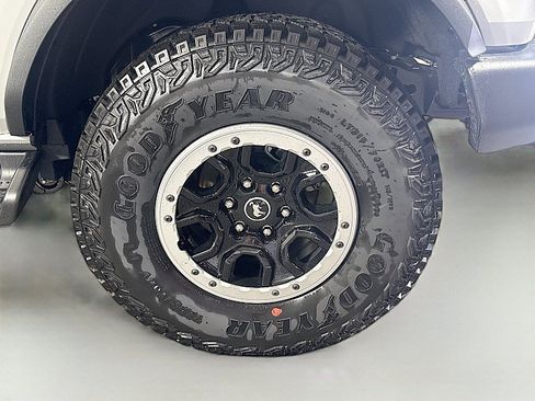New 2026 Ford Bronco Outer Banks w/ Sasquatch Package AWD/4WD image 30