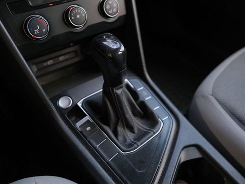 Used 2022 Volkswagen Taos S image 24