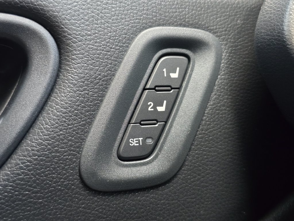Used 2024 Honda Pilot EX-L image 31