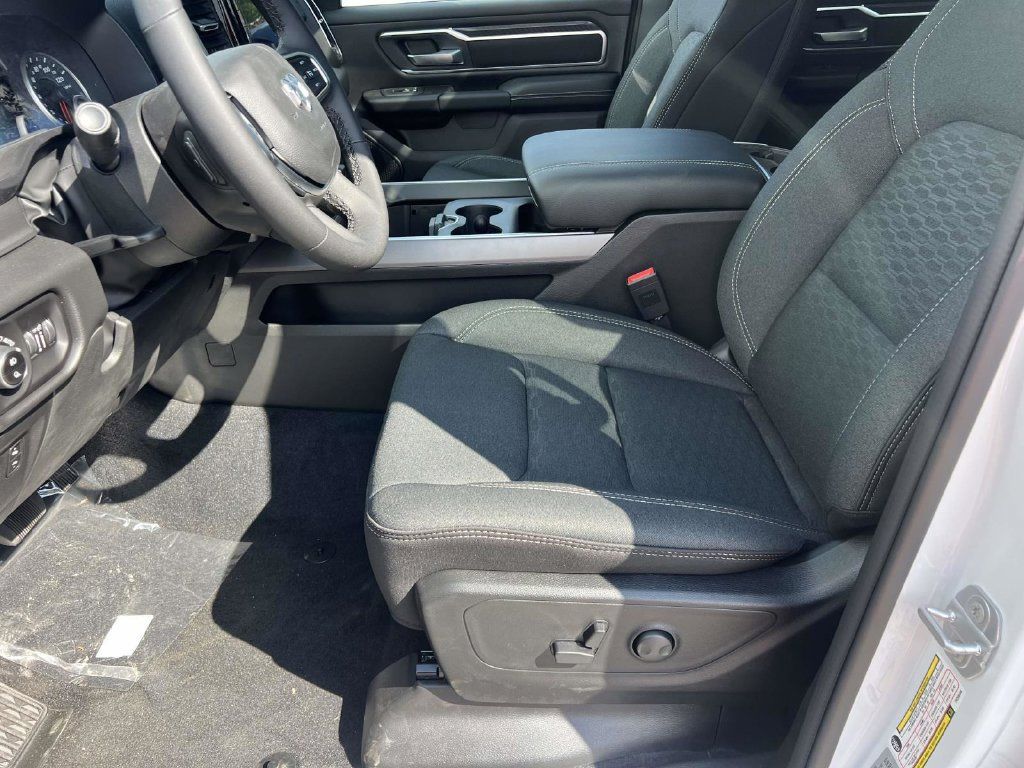 Used 2026 RAM 1500 Big Horn AWD/4WD image 17