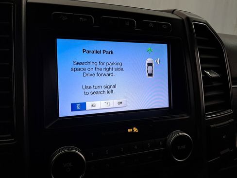 Used 2018 Ford Expedition Platinum image 20