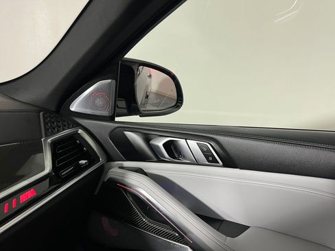 New 2026 BMW X6 M60i w/ Executive Package image 31