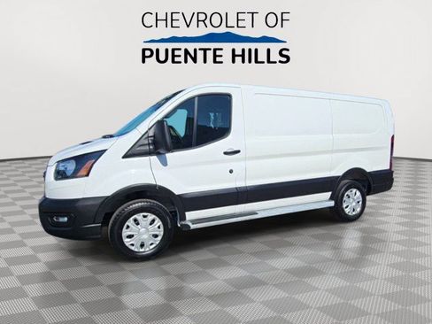 Used 2025 Ford Transit 250 Low Roof w/ Exterior Upgrade Package RWD image 4