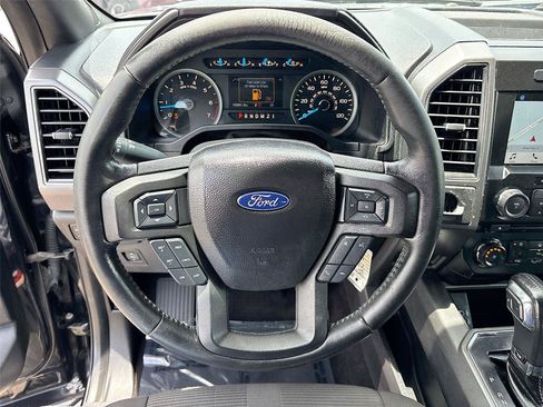 Used 2017 Ford F150 XLT w/ Equipment Group 302A Luxury RWD image 11