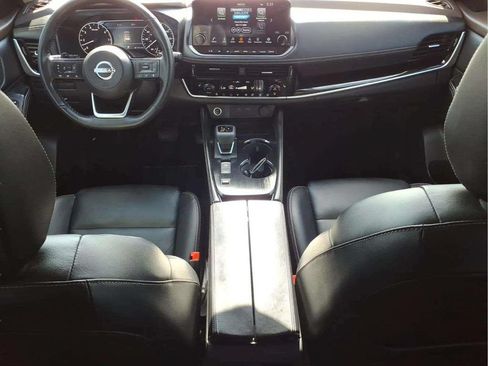 Used 2023 Nissan Rogue SL w/ SL Premium Package FWD image 10