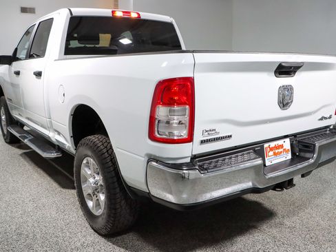 Used 2024 RAM 2500 Big Horn AWD/4WD image 9