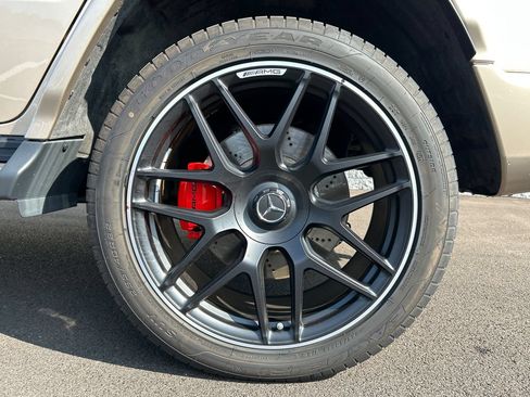 Used 2025 Mercedes-Benz G 63 AMG 4MATIC image 36