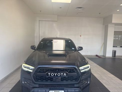 Used 2020 Toyota Tacoma TRD Pro image 3