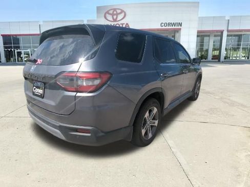 Used 2025 Honda Pilot EX-L image 36