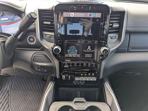 Used 2025 RAM 2500 Laramie w/ Sport Appearance Package image 25