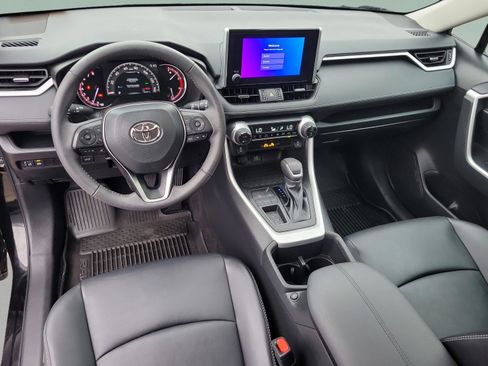 Used 2023 Toyota RAV4 XLE Premium image 25