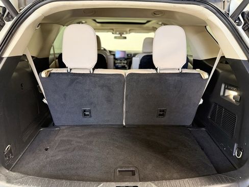 Used 2023 Ford Explorer Limited w/ Equipment Group 301A image 23