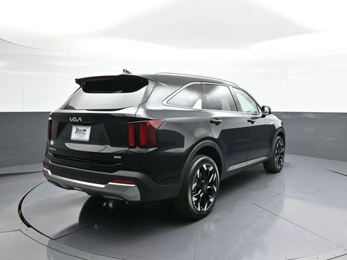 New 2026 Kia Sorento EX AWD/4WD image 6