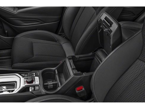 Used 2022 Subaru Forester Premium AWD/4WD image 10
