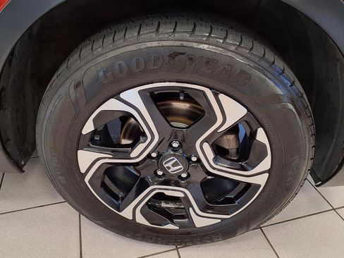 Used 2019 Honda CR-V Touring image 8