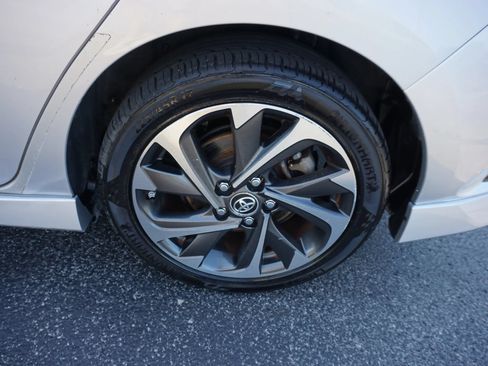 Used 2018 Toyota Corolla iM FWD image 34