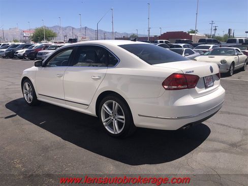 Used 2013 Volkswagen Passat TDI SEL Premium FWD image 6