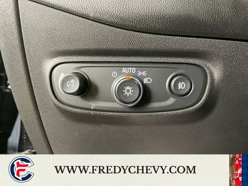 Used 2020 Chevrolet Equinox LT image 31