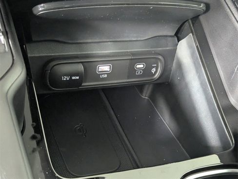 New 2025 Kia Telluride S image 21