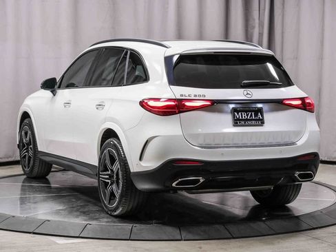 Certified 2023 Mercedes-Benz GLC 300 image 2