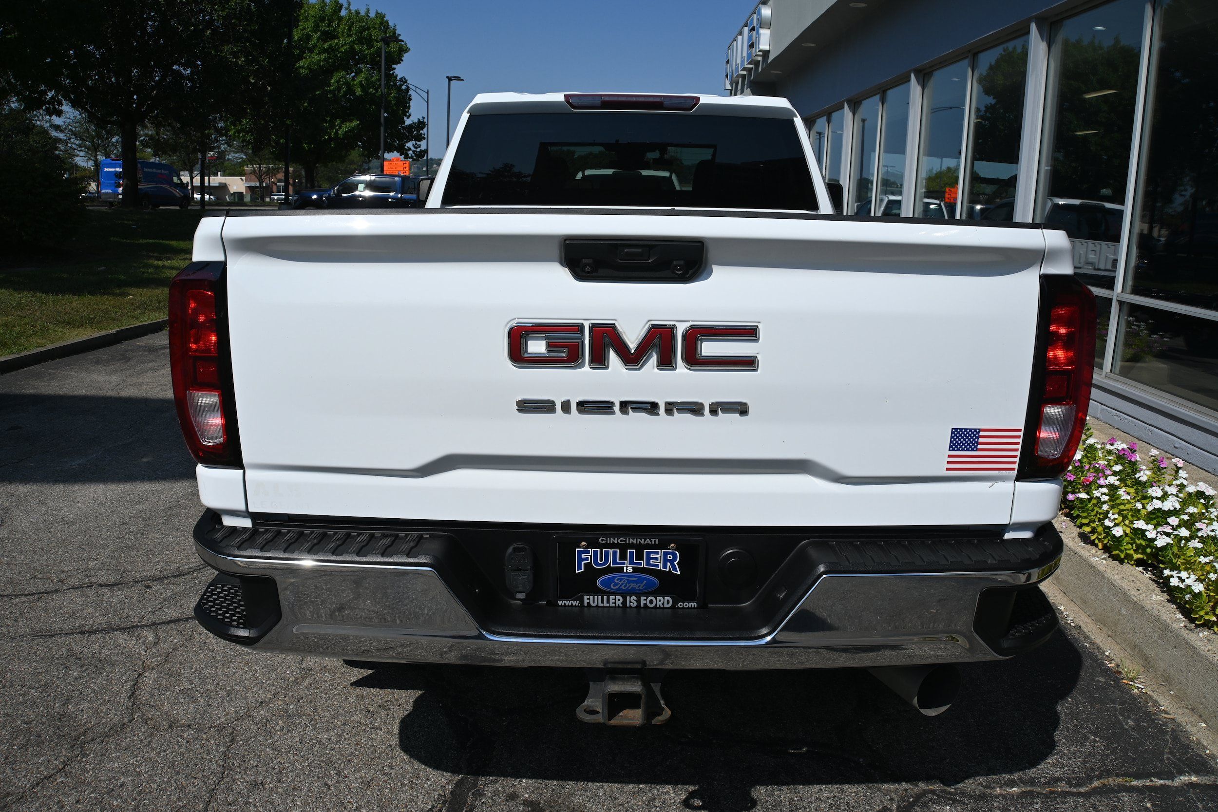 Used 2024 GMC Sierra 2500 Pro AWD/4WD image 4