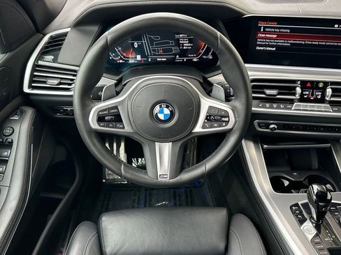 Used 2022 BMW X5 sDrive40i w/ M Sport Package RWD image 15