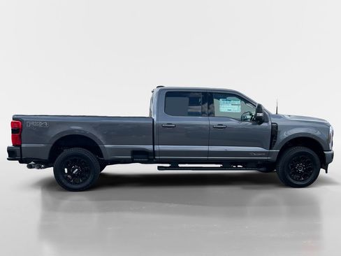 New 2026 Ford F350 Lariat w/ Black Appearance Package image 30