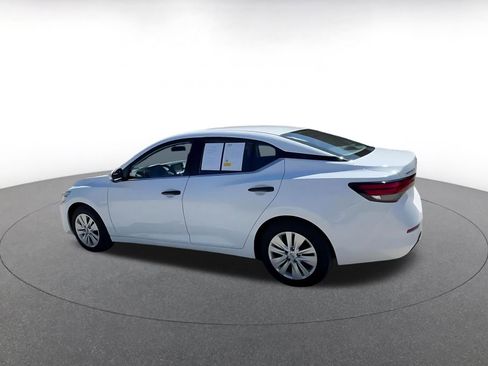 Used 2025 Nissan Sentra S FWD image 10