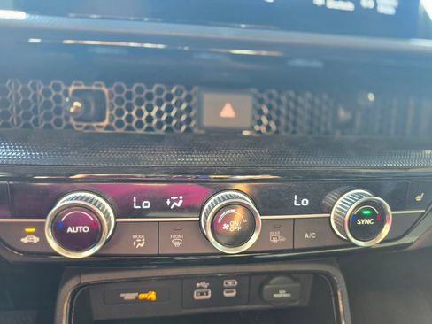 Used 2025 Honda CR-V EX-L image 32
