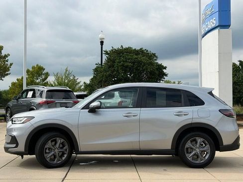 Certified 2026 Honda HR-V LX image 8