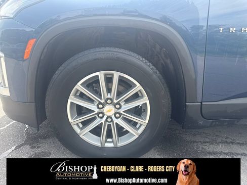 Used 2023 Chevrolet Traverse LT w/ LPO, Floor Liner Package AWD/4WD image 17