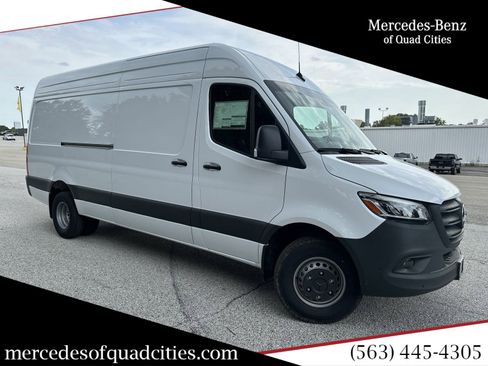 New 2024 Mercedes-Benz Sprinter 3500 image 1