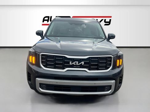 Used 2024 Kia Telluride SX Prestige AWD/4WD image 2