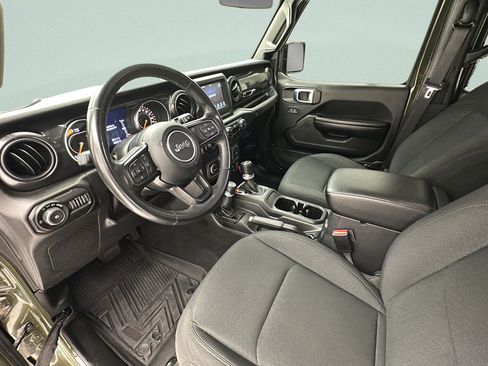 Used 2021 Jeep Wrangler Unlimited Sport AWD/4WD image 12