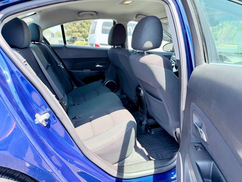 Used 2012 Chevrolet Cruze LT FWD image 10
