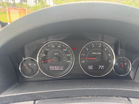 Used 2009 Jeep Grand Cherokee Laredo image 23