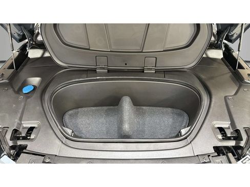 Used 2023 Volvo C40 P8 Recharge Plus w/ Climate Package AWD/4WD image 38