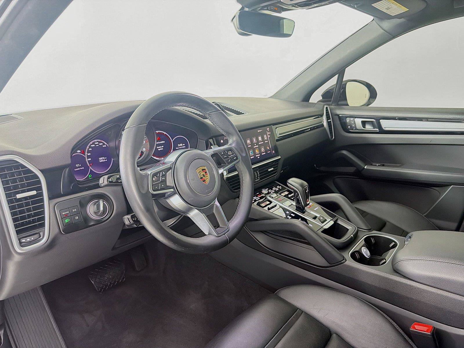 Used 2023 Porsche Cayenne Platinum Edition AWD/4WD image 4