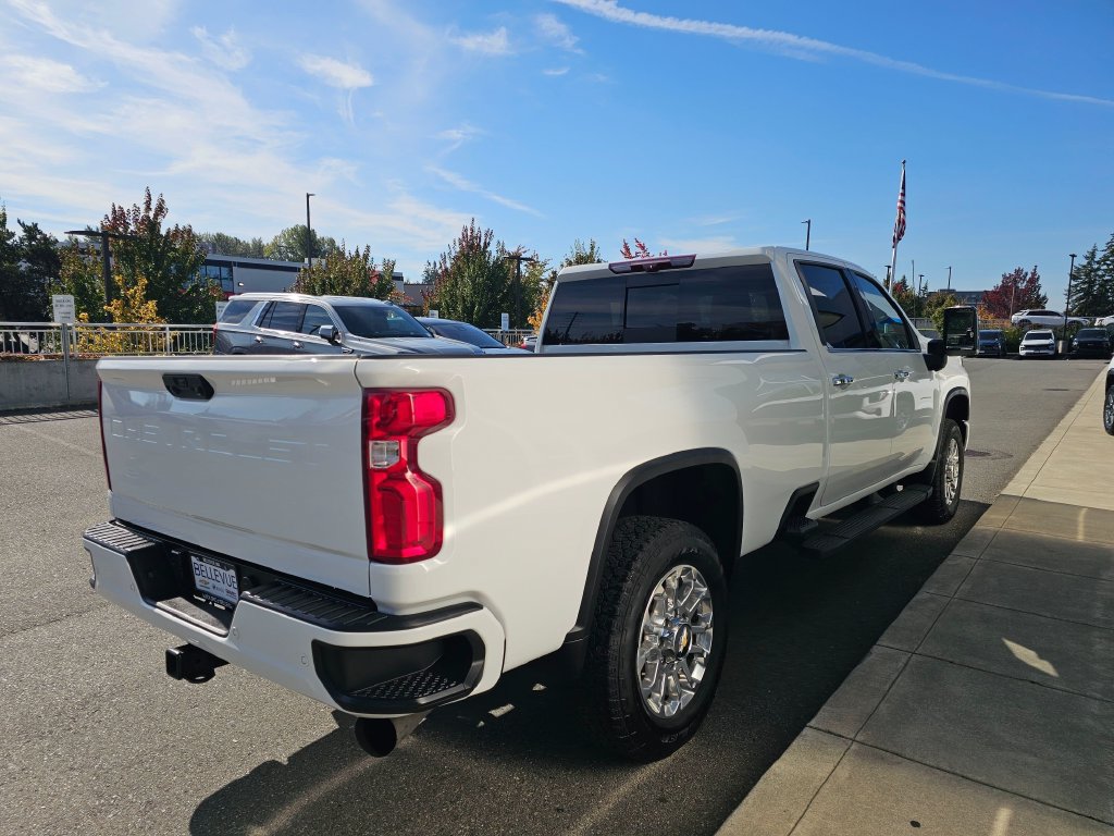 Used 2024 Chevrolet Silverado 2500 LTZ w/ LTZ Plus Package AWD/4WD image 7